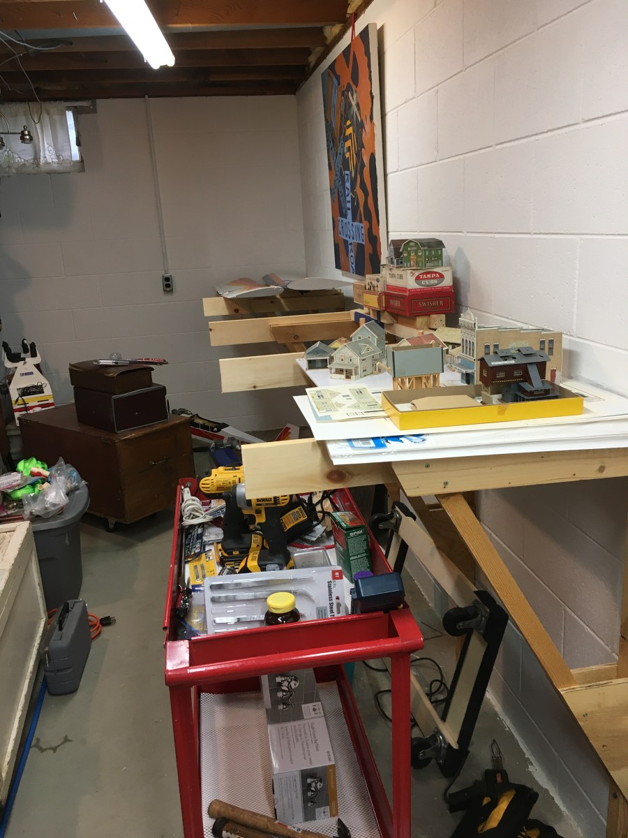 Tool cart, wood braces, walls, tools