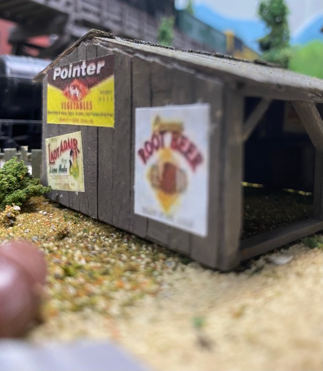 A detailed photo of a small garage.