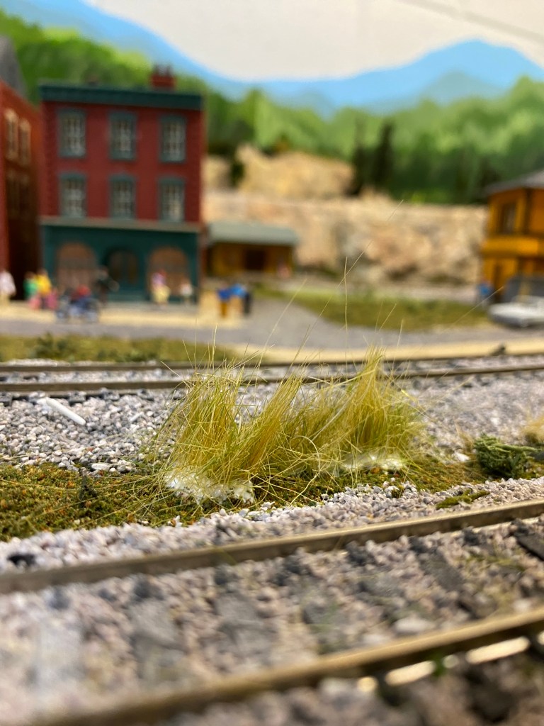 Weeds from Woodland Scenics, buildings, train tracks