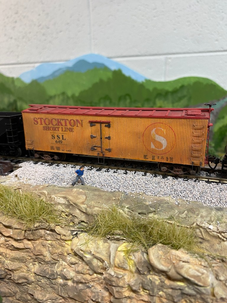 HO scale scratch build box car, rocks, scenery