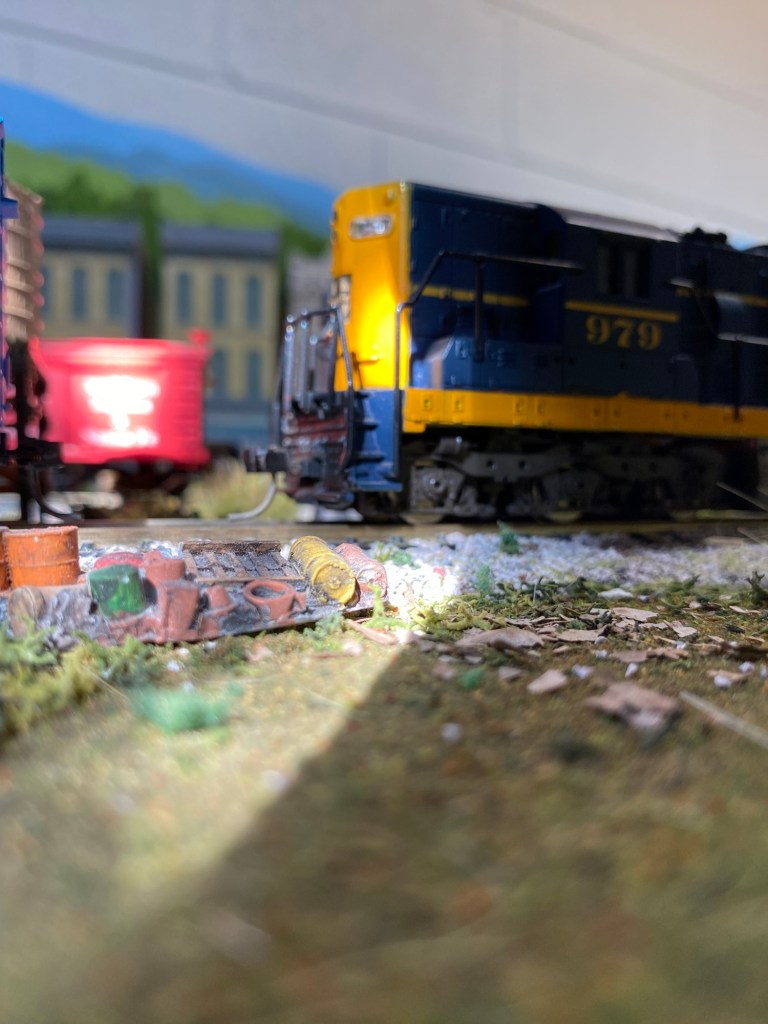 Santa Fe locomotive, scenery, buildings